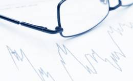 炒股时，选择低市盈率股票的准则是什么？