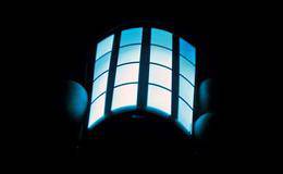 OLED产业前景广阔 OLED概念股受关注